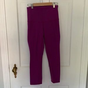 Lululemon leggings size 6